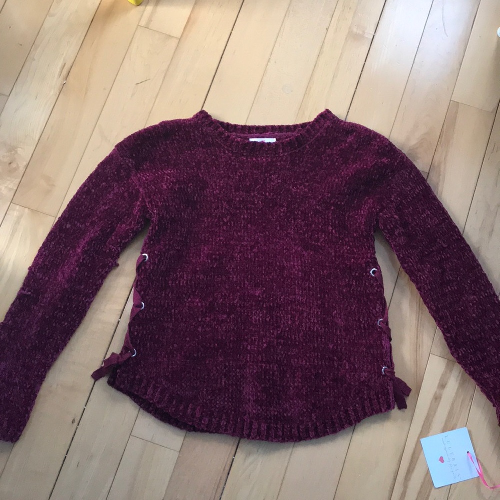 Trendy sweater